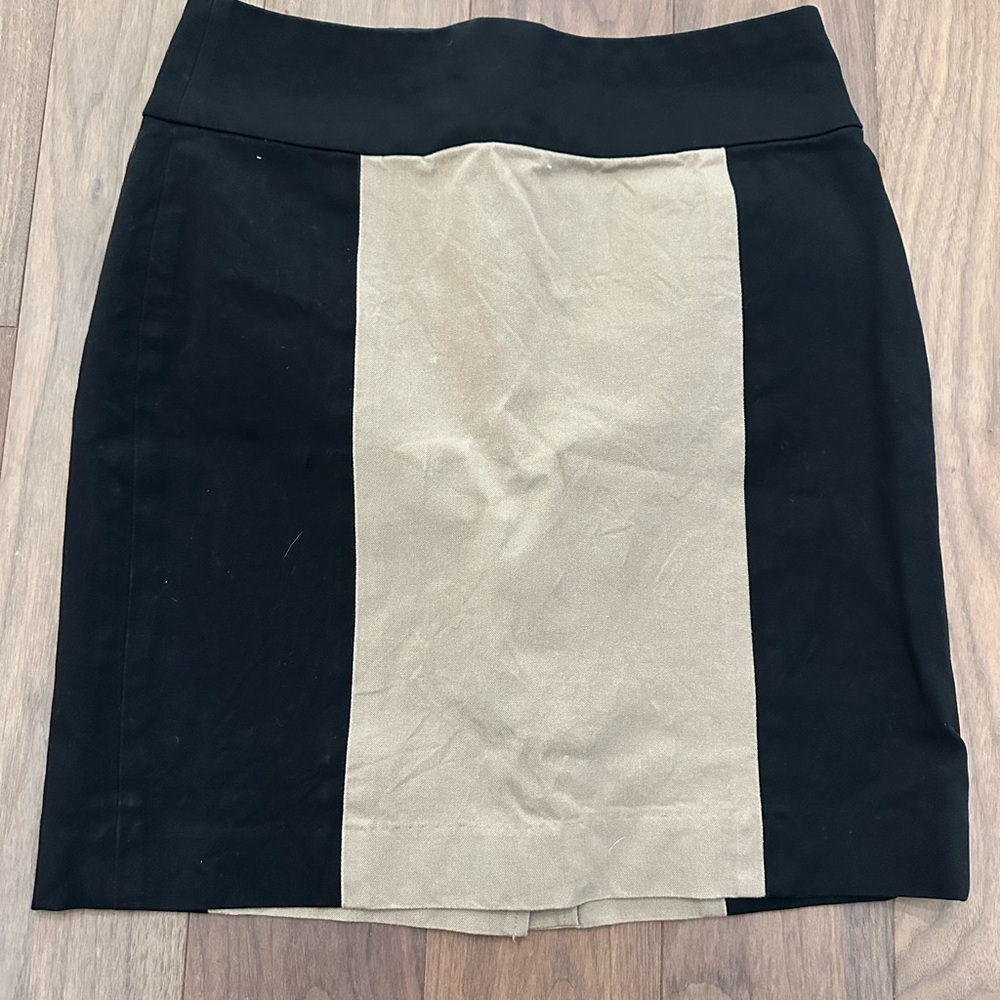 Banana Republic Black and Tan Pencil Skirt